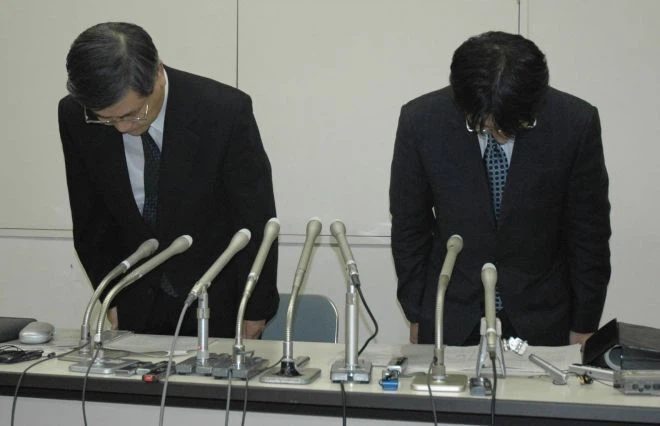 [書評・マスコミ論評]＝１　北海道警裏金事件後の新聞の自殺　警察を追及した新聞社の興亡と新聞が自殺した日